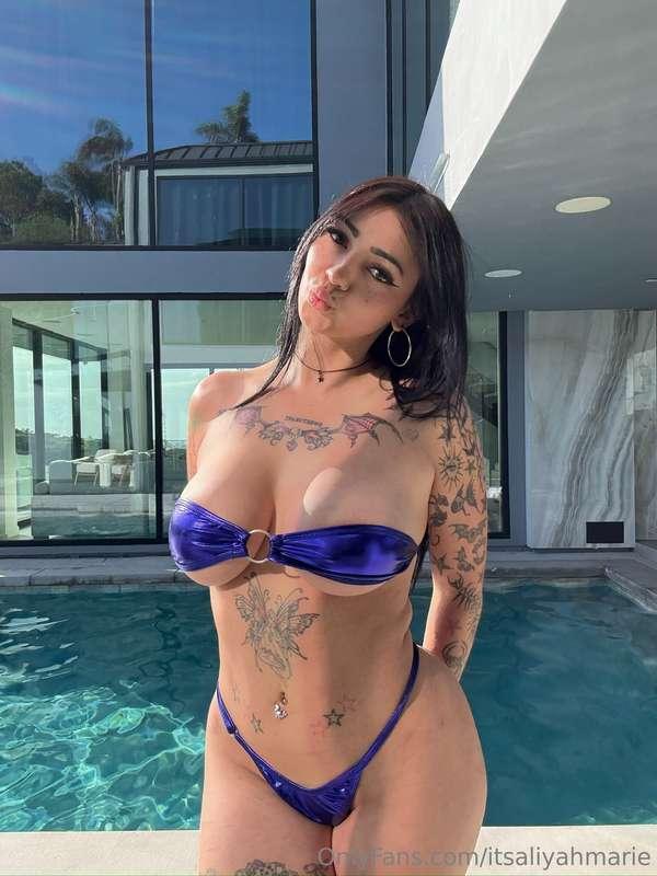 let’s get wet today 💦💙