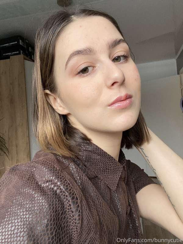 Hey guys ! Who would like to win a custom video?🤩 Who tip mo..