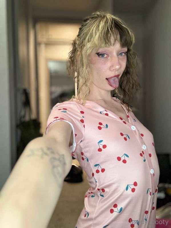 Expert level flirt, care to test my skills? DM me👅