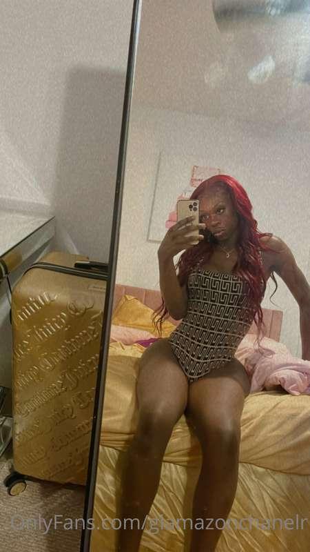 glamazonchanelr image #1