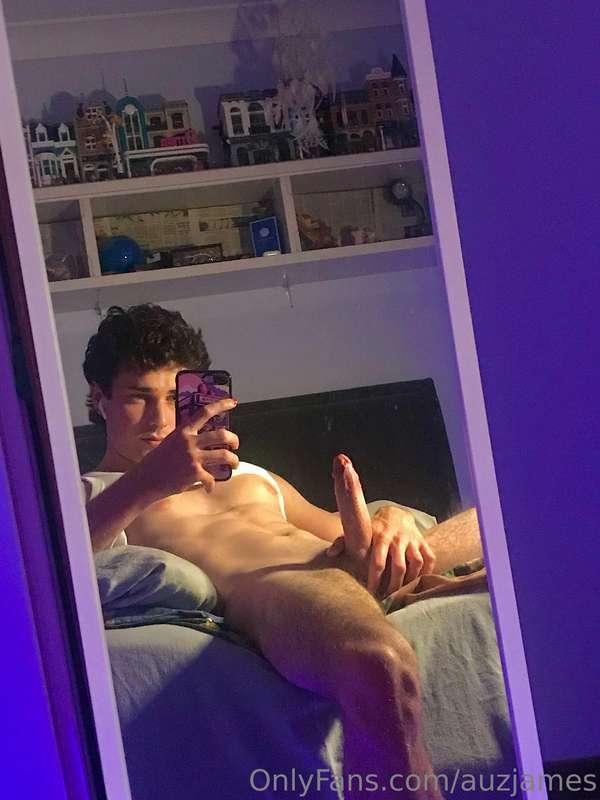 auzjames image #0