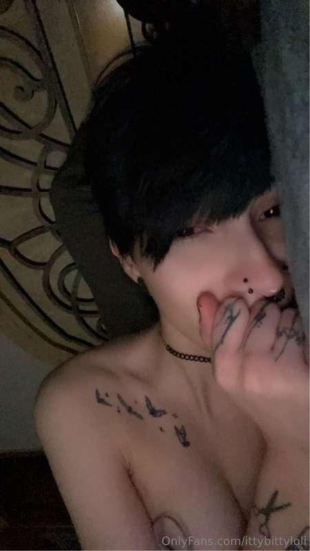 i need to be played with imo