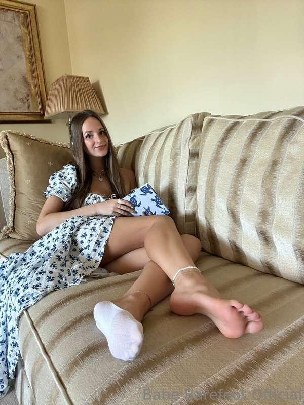 babebarefootofficial image #0