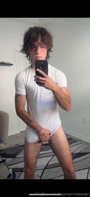 If I do a Free Live this Weekend who is joining?!🤫💦
