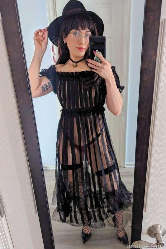 witchy set coming out on Friday! last of the spooky sets for October but it was so fun maybe I'll do more costume themes throughout the year.
#fyp 