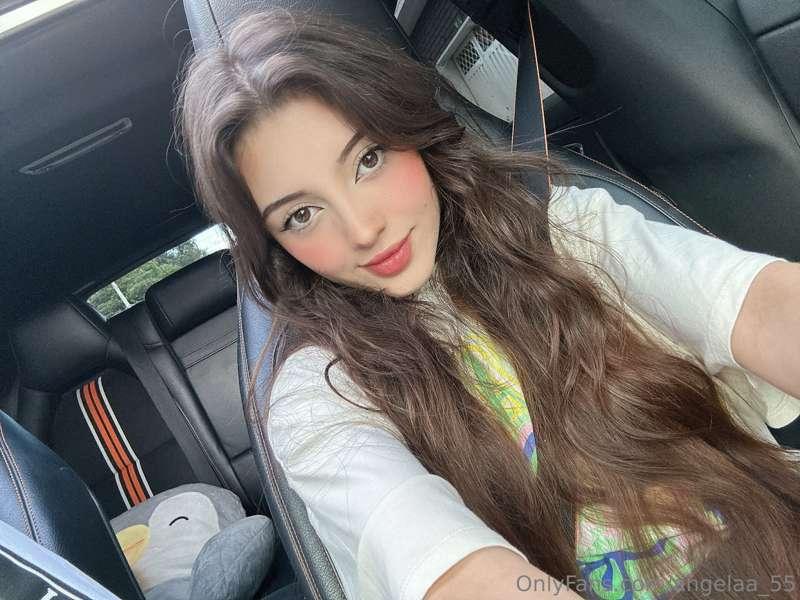Can I be your sweet girl?? Let me spoil you, love 💖💖💖