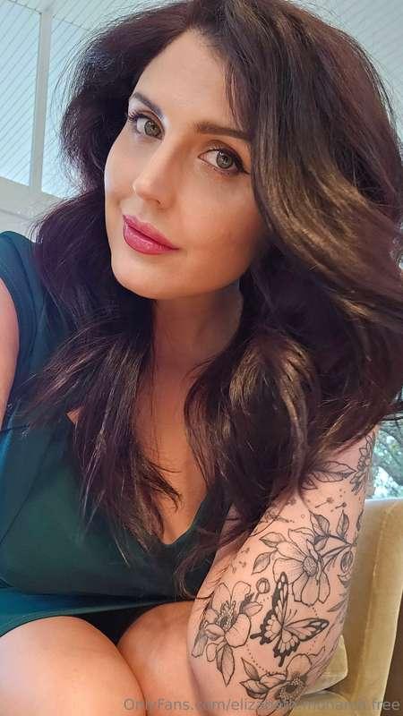 Felt cute 😆Come chat with me on my main page :)https://onlyf..