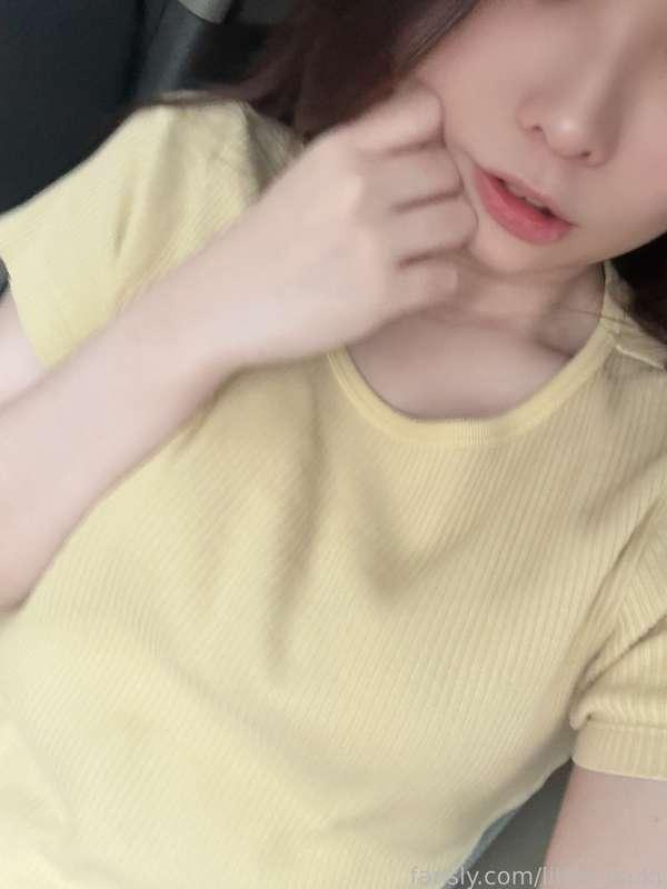 Feeling hot , might delete later 🔥😈

#asian #boobs #cute #dildo #horny #leggings #japanese #petite #tease #teen #teens #yoga #young #18yearsold 