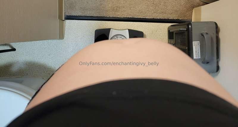 enchantingivy_belly image #1