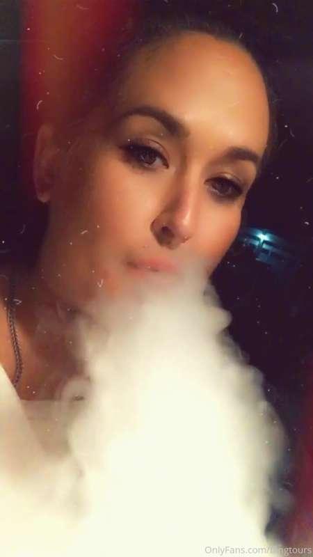 I vape 0 mg nicotine. All flavour, no burn. I just love the ..