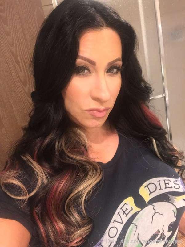 Makeup and hair was done by Esme. She was so sweet. 🥰
