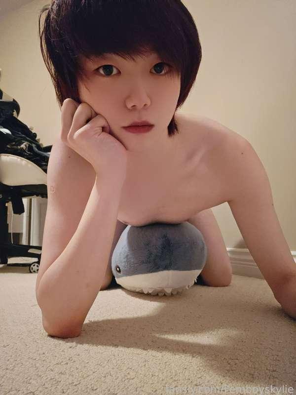 I'm rly sick &gt;&lt;