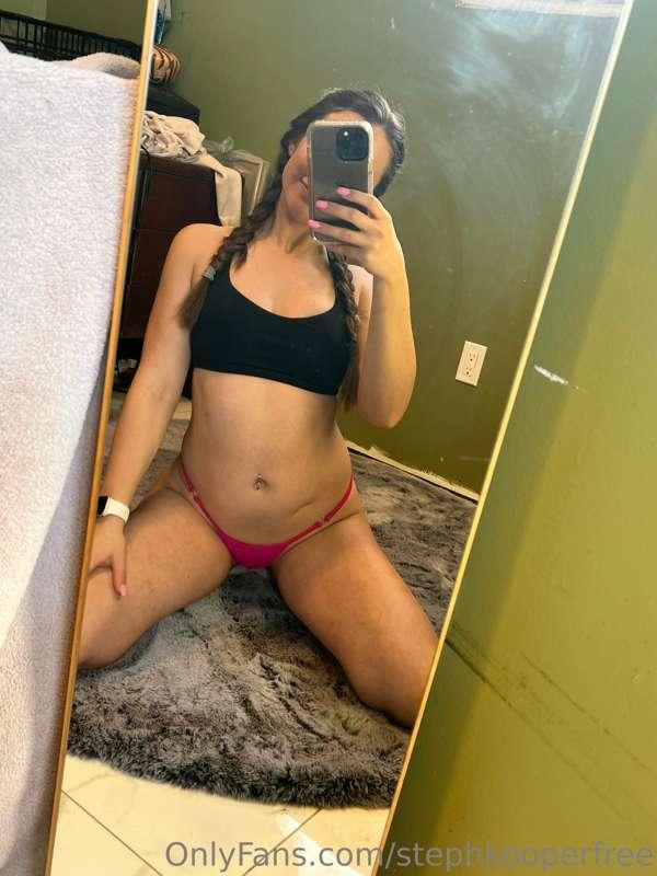 Hi daddddyy ❤️ unlock to see my titties!