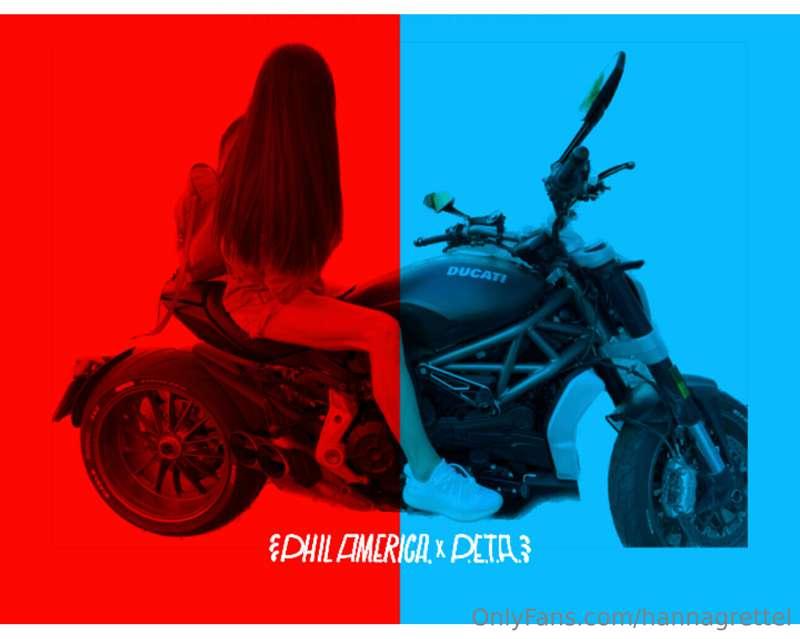 Come on, guys! Let’s drive like crazy!