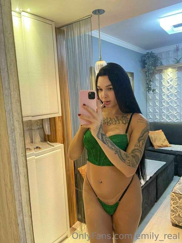 I'm super hot, would you like to see me in action and be you..