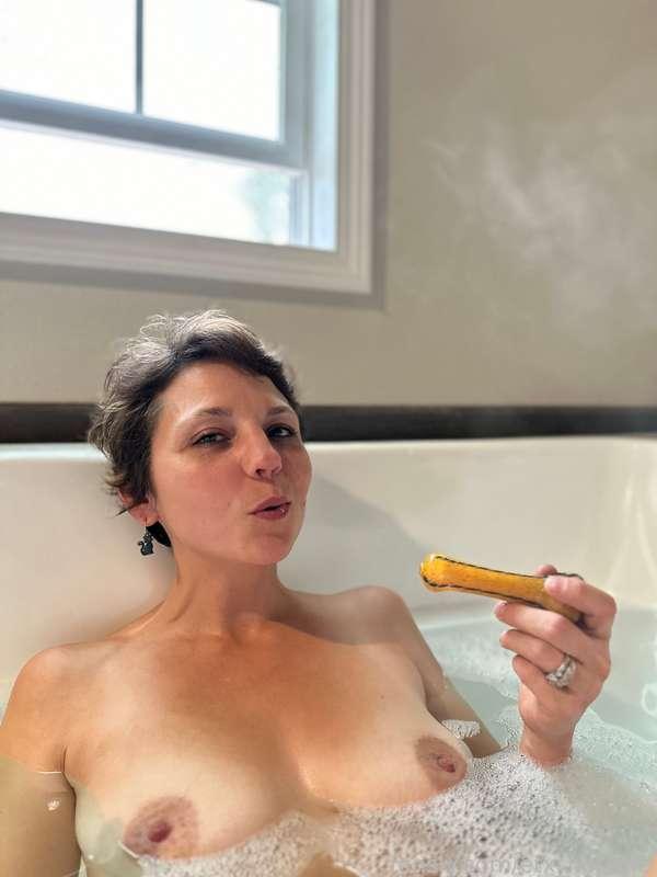 etx_hotwife image #1