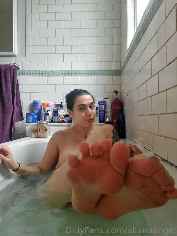 For all you foot lovers out there~