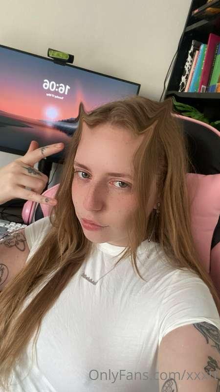 who wants to play games w me !!!!