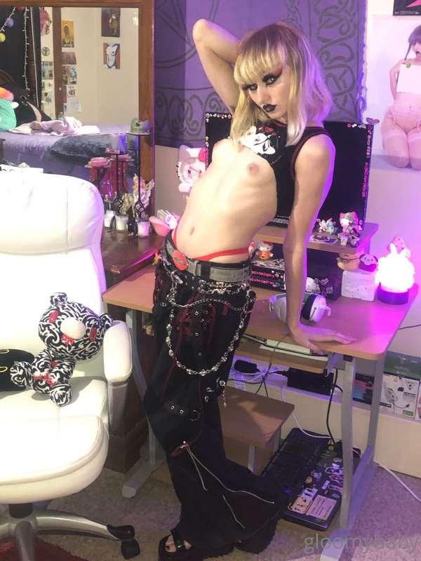 swipe to strip me down!~