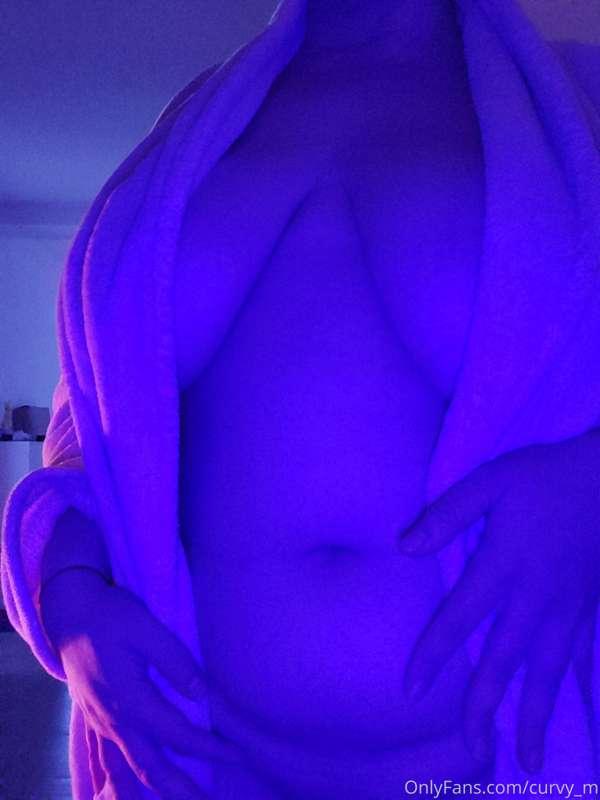 I need help taking this off.. 😏