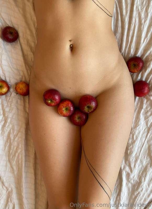 6 om dagen!🌶️🍎 A naughty 6 pic bundle for your Sunday, full ..
