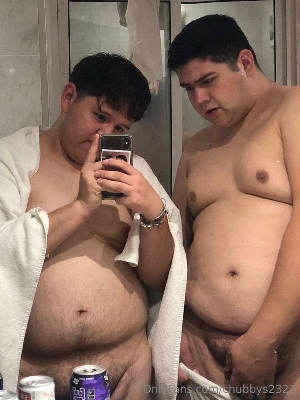 Aquí nosotros juntos después de bañarnos… que ganas de hacer..