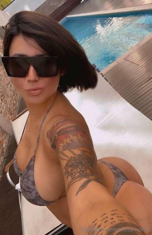 Free subscription@milkymommy11 i'm a freakky MILF doing cont..