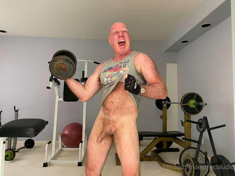 Have a great afternoon and remember to do your workout 😀