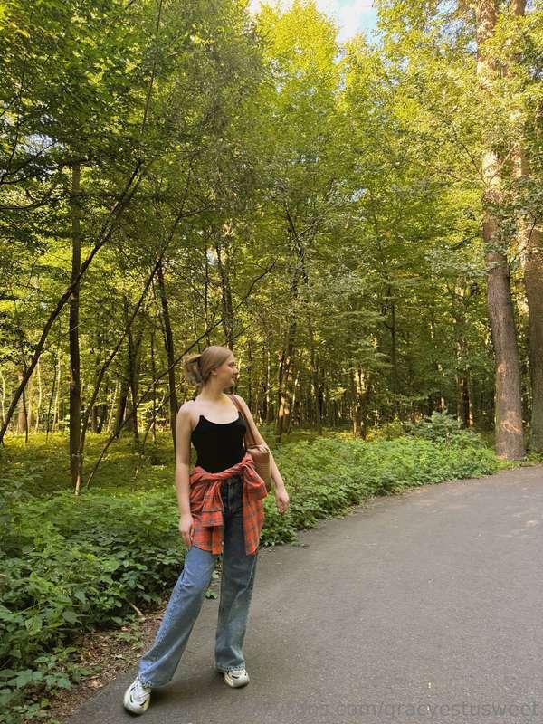 There are two types of people on a walk: those who march qui..