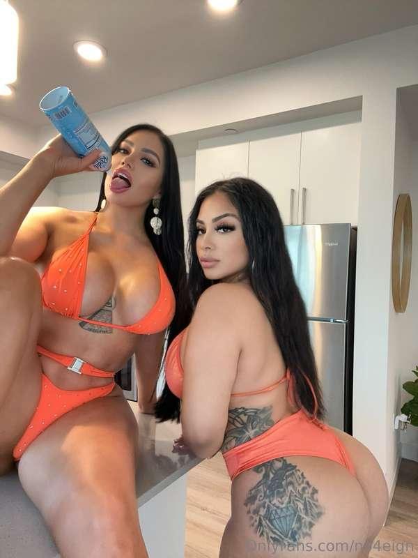 New video with my girl 😏🤭 check DM papi