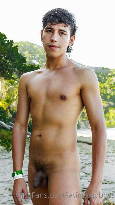 Being naked on the beach is one of the best feelings in life