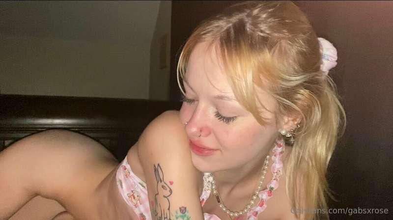 latest recent bj vid in your dms now! 🥰