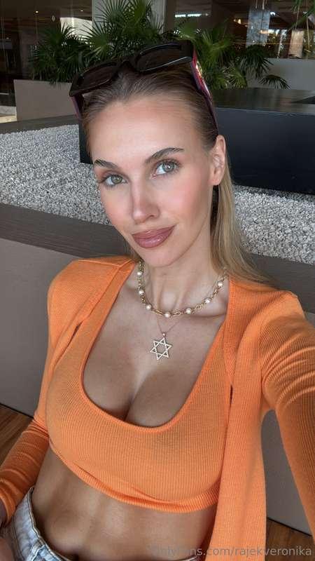 rajekveronika main image