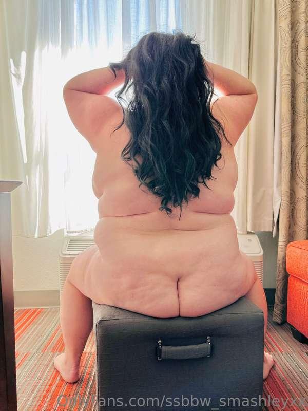 I could use a back massage. Any takers? Maybe oil me down th..