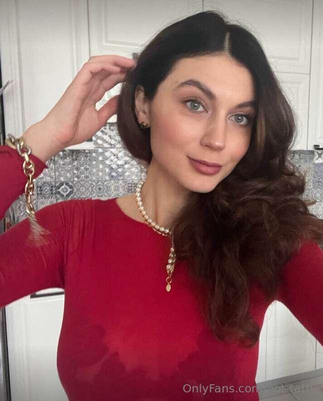 "Lady in Red" seems like a great song for a slow romantic da..