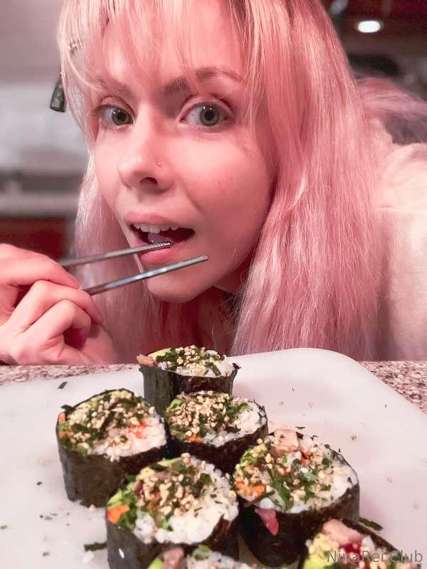 Ahem: nom nom nom omnom nom.