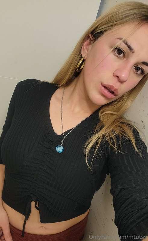 🫠☺️😗