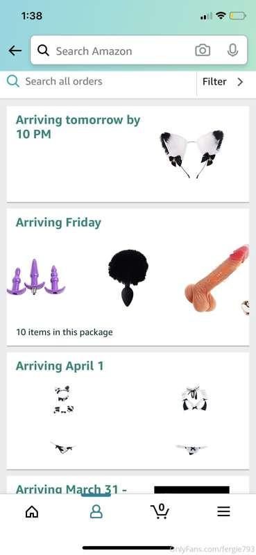 anyone else excited for Friday now??????? 😝😝😝 new 9inch vibr..