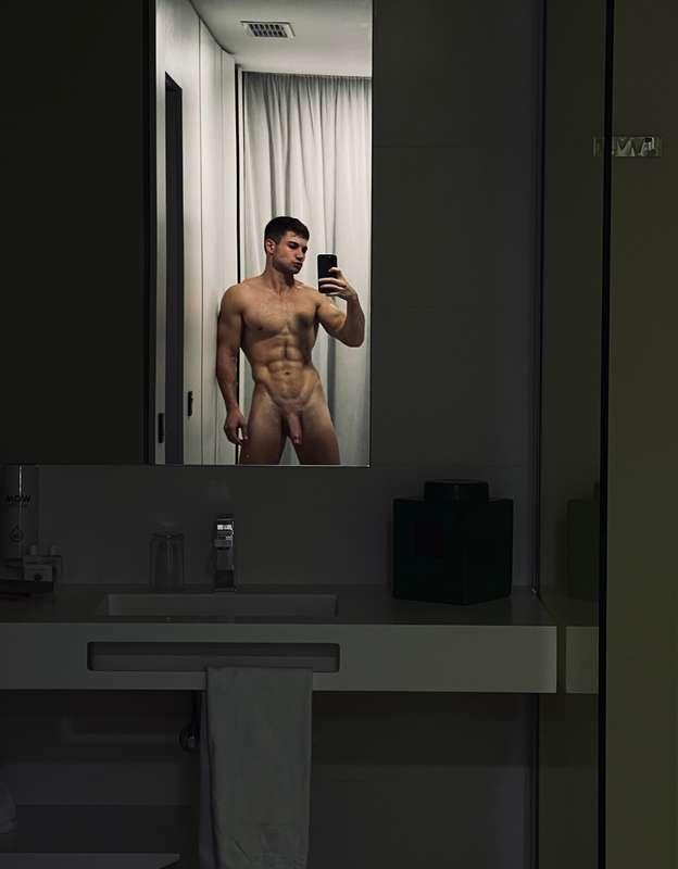 👅Start a new trip in the Canary Islands full of boys and ful..