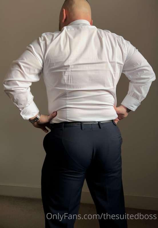 thesuitedboss image #2