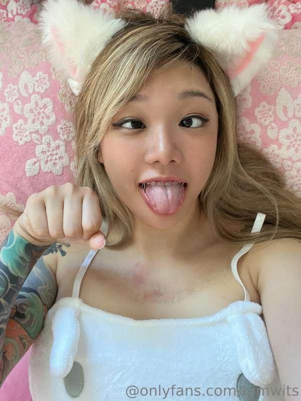 would u fuck me till my eyes rolled back like this, daddy?