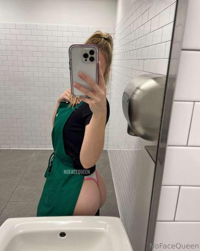I wonder if my customers enjoy that I serve them 😜