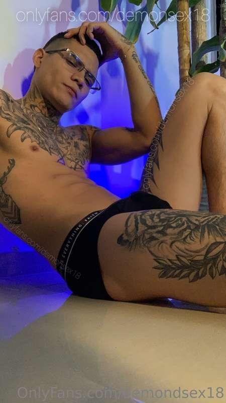 feliz inicio de mes rey 🔥😘
vamos a divertirnos mucho mucho 😏..