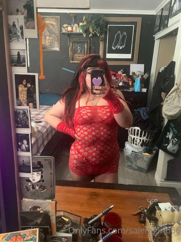 just a girl in all red fishnet waiting 222 b punished 🥰❤️‍🔥❣..