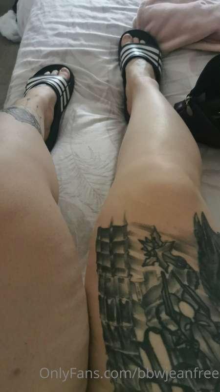 Spread these legs baby
