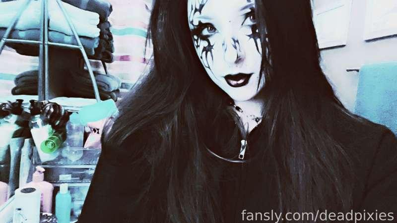 deadpixie image #0