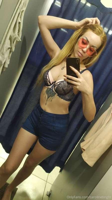 I love to do naughty things in the fitting room😍🔥🍓
