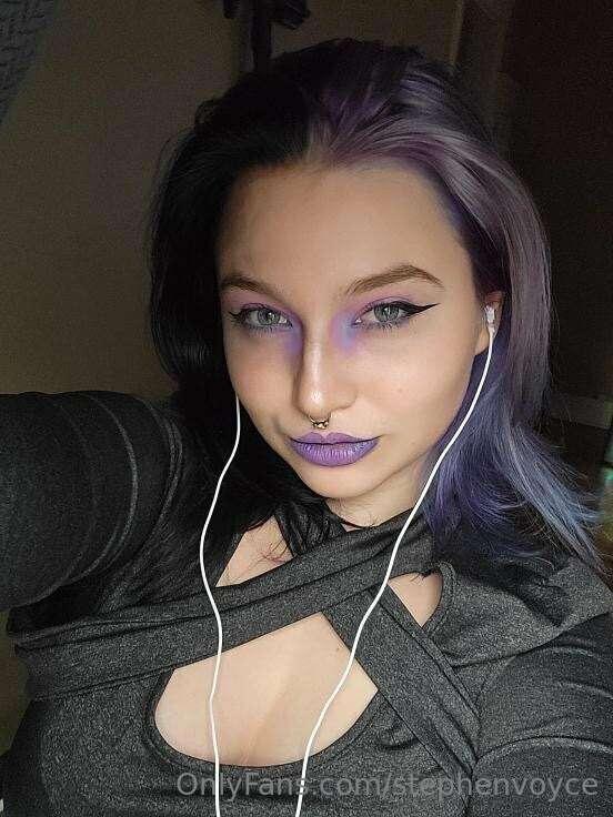 Thank you @evelynnbeast for showing my single 'Time' love 🙏...