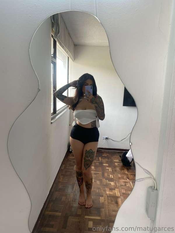 Feliz viernesss ☀️🥰 Chequea tus DMs 😏😘💋