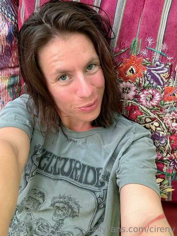 Relaxing after all that adventuring. 😊